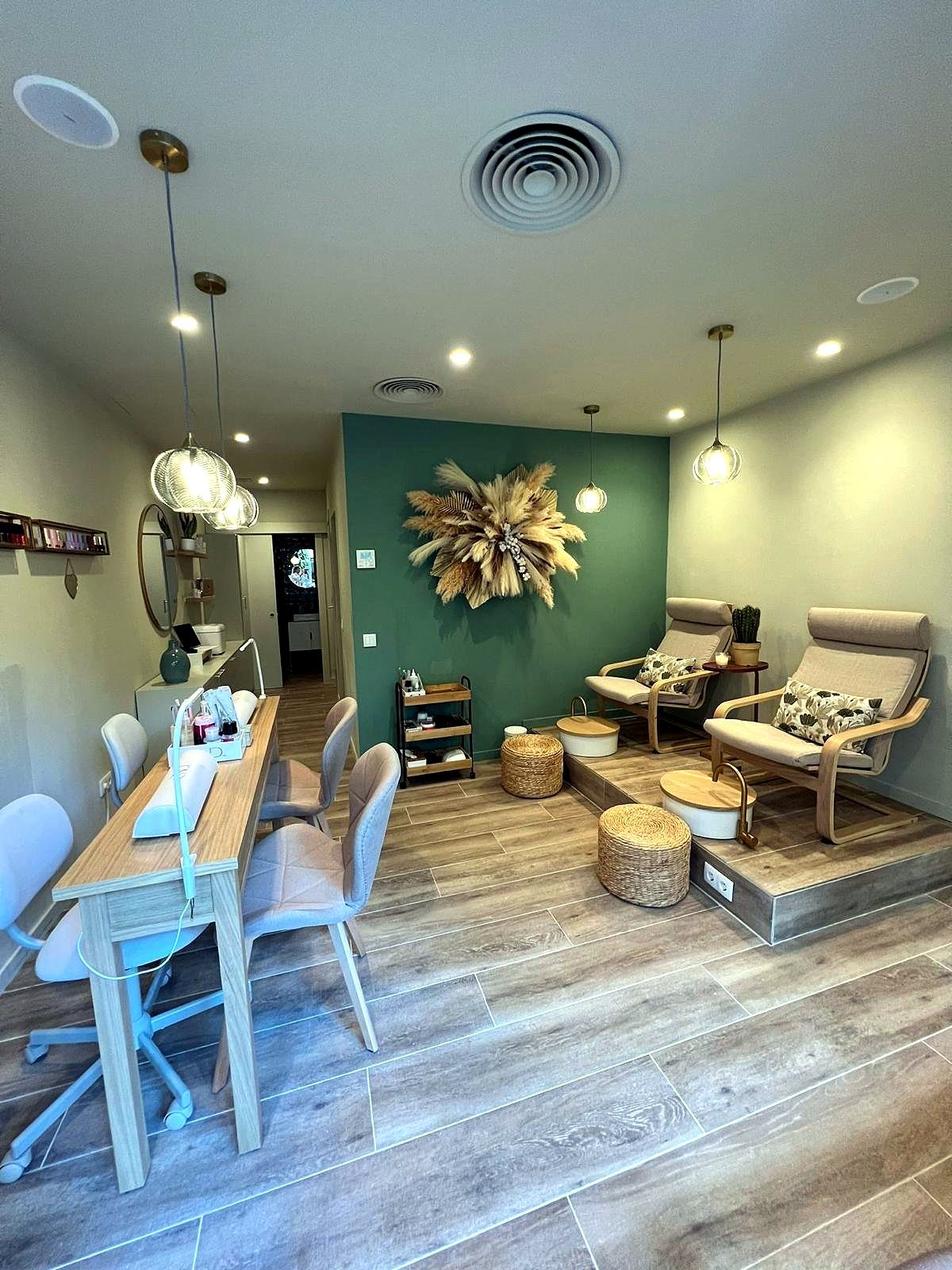 Interior de Haizea Beauty, centro de estética en el Eixample de Barcelona